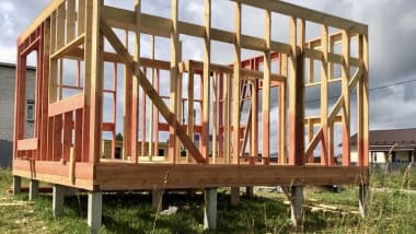 Почему кризисный 2022 год идеален для строительства своего дома?