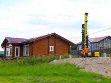 Если вы уже решили строить для себя дом, дачу или баню, советуем прочитать 8 причин, почему нужно выбрать фундамент на железобетонных сваях