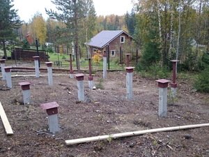 Фундамент для бани из бруса с верандой в Карелии