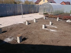 Фундамент для бани-бочки на забивных ж/б сваях