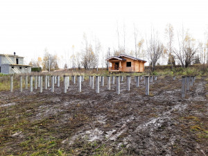 Свайный Ж/Б фундамент на склоне для большого дома из оцилиндрованного бревна (Богородский р-он, с.Ефимьево)