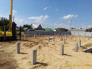 Свайный Ж/Б фундамент для 2х этажного кирпичного дома