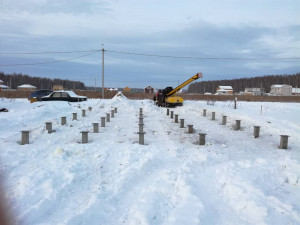 Фундамент на Ж/Б сваях под деревянный дом размером 9,5х8 (Дальнеконстантиновский р-он, КП «Серебряные ключи-2»)