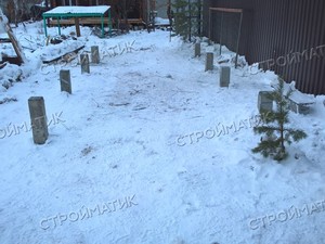 Фундамент с бетонным ростверком для бани из кирпича в СНТ Урал