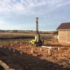 Фундамент на забивных ж/б сваях с бетонным ростверком для дома из газоблока с облицовкой кирпичом в КП Тихие Зори, Ижевск от компании 35FS