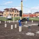 Фундамент на забивных ж/б сваях с бетонным ростверком для дома из кирпича в городе Липецке от компании 35FS